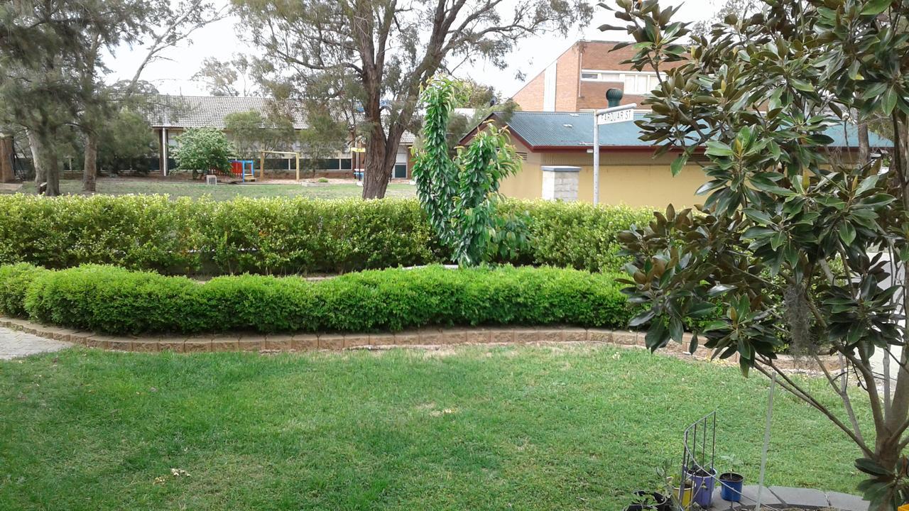 Bed and Breakfast Wombermere à Goulburn Extérieur photo